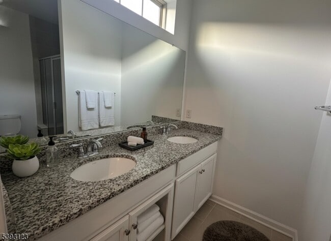 Building Photo - 2 Ambrosia Ct