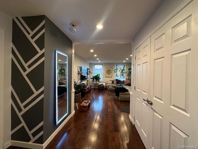 Building Photo - 7 Green St