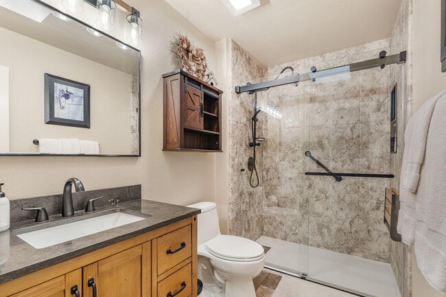 Building Photo - 43260 Silk Tree Ln