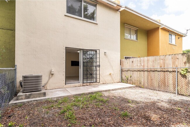 Building Photo - 2214 NW 135th Terrace