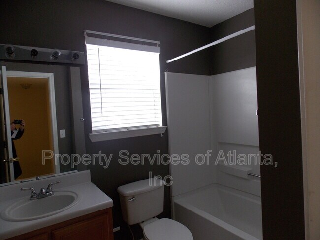 Building Photo - 2493 Brianna Dr