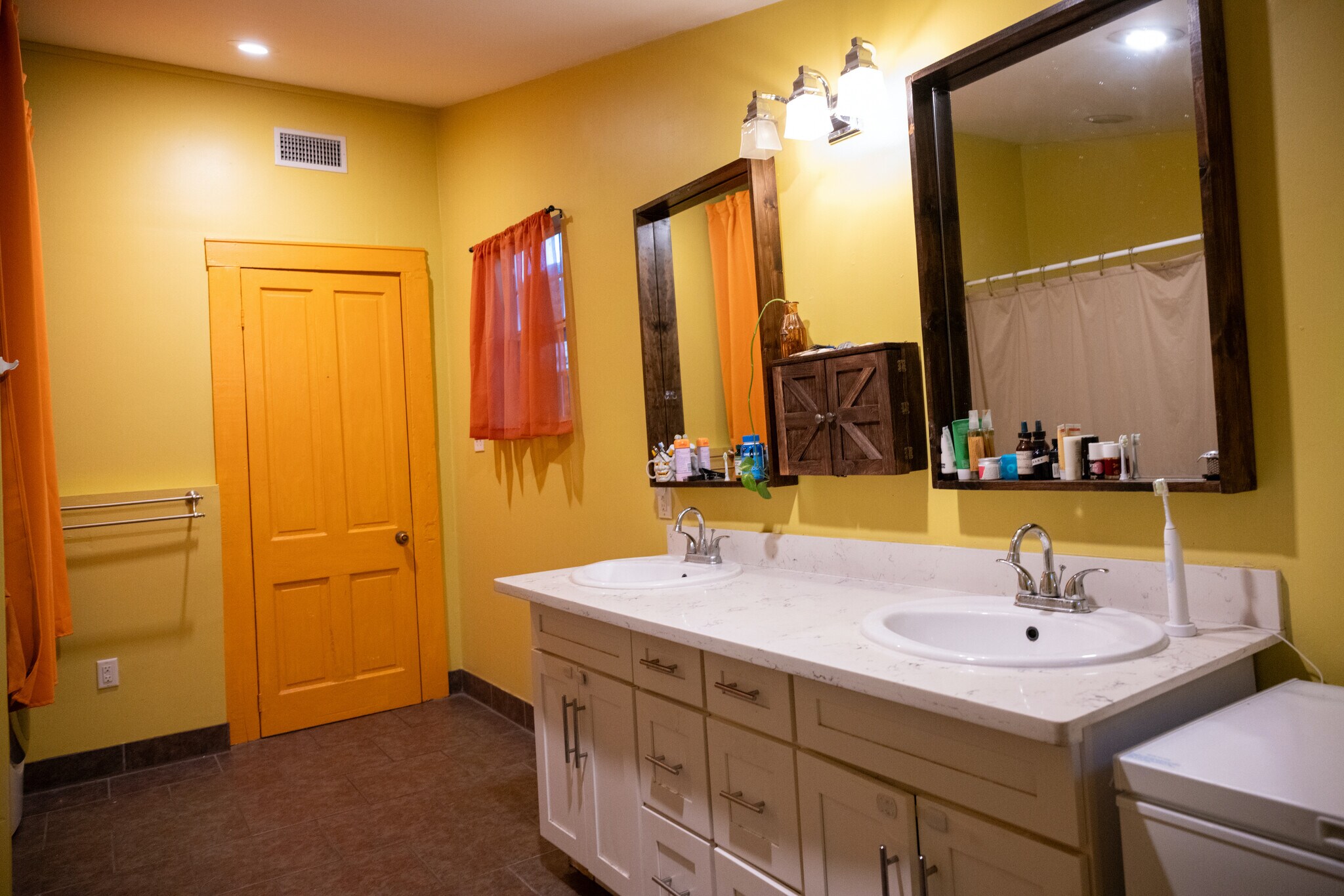 Building Photo - 1116 Mandeville St