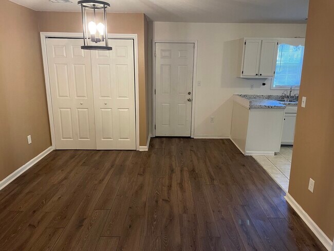 Building Photo - 1403 Chasewind Ct