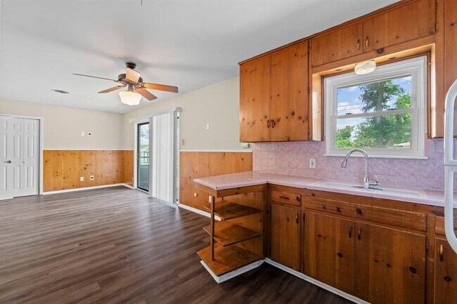 Building Photo - 5118 Waterbrook Dr