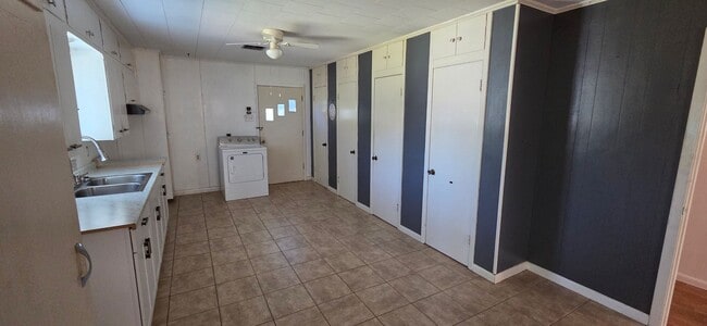 Building Photo - Cottage in Eunice