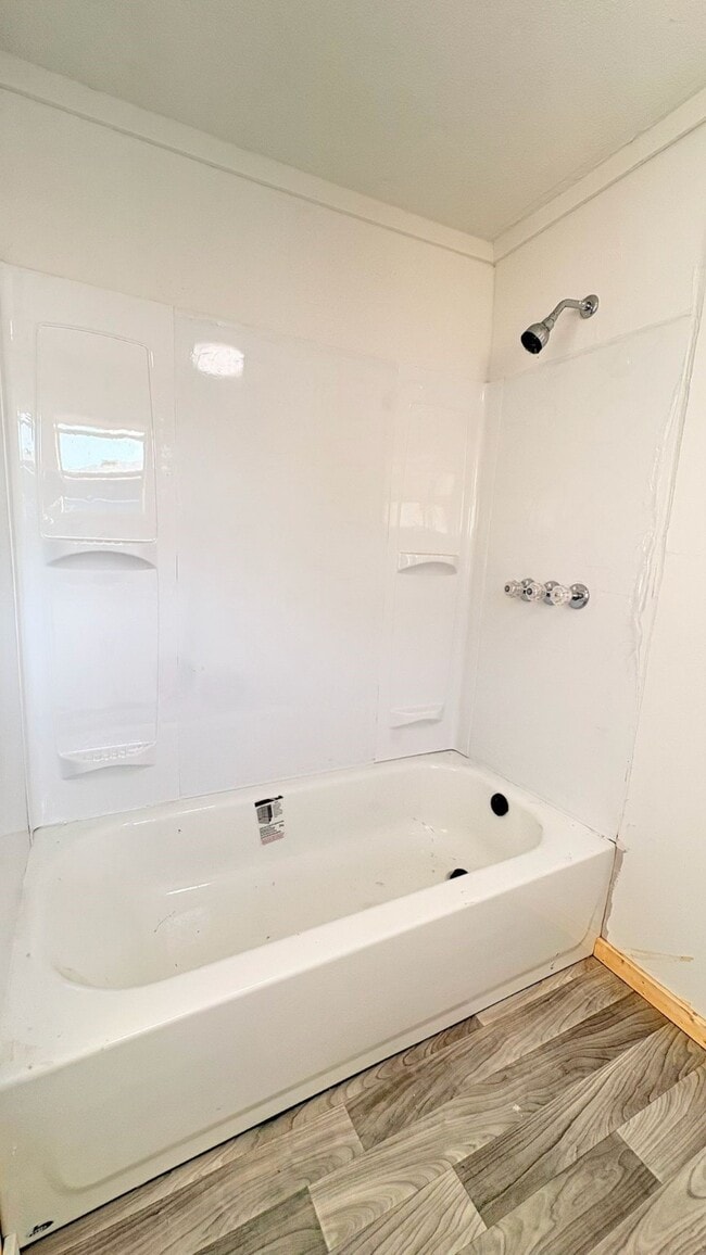 Building Photo - 705 Fidelity St