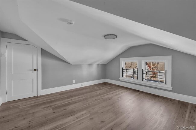 Building Photo - 31-33-33 Burr Ave