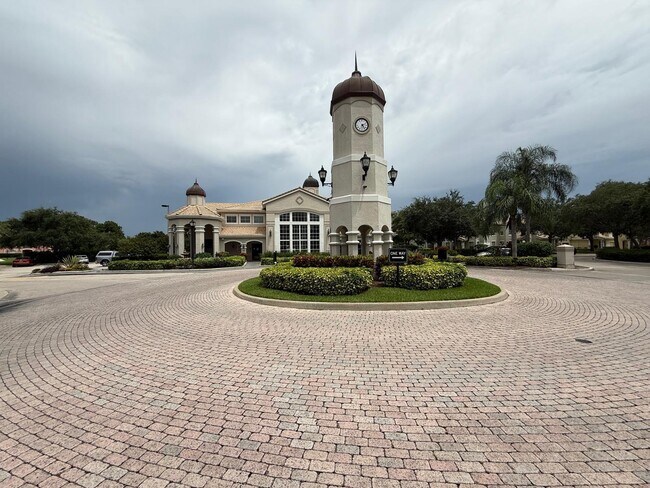 Building Photo - 116 SW Peacock Blvd