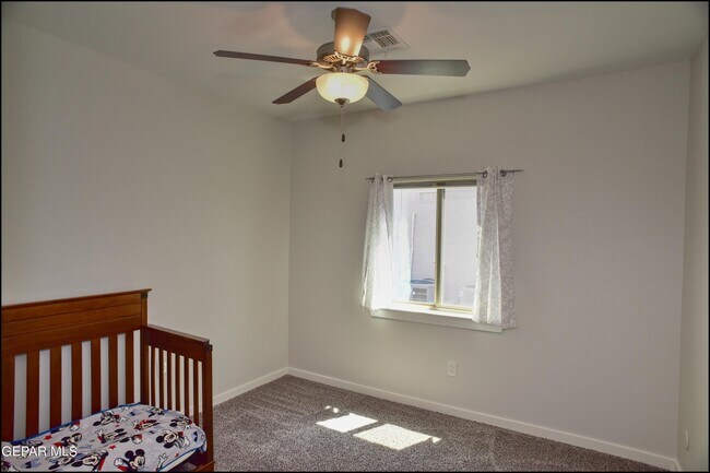 Building Photo - 6980 White Mesquite Wy