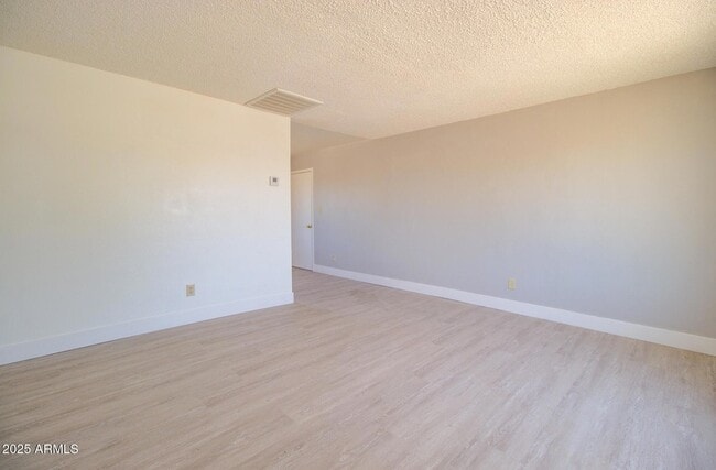 Building Photo - 518 W Battaglia Rd
