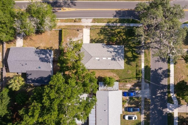 Building Photo - 828 Ballard St