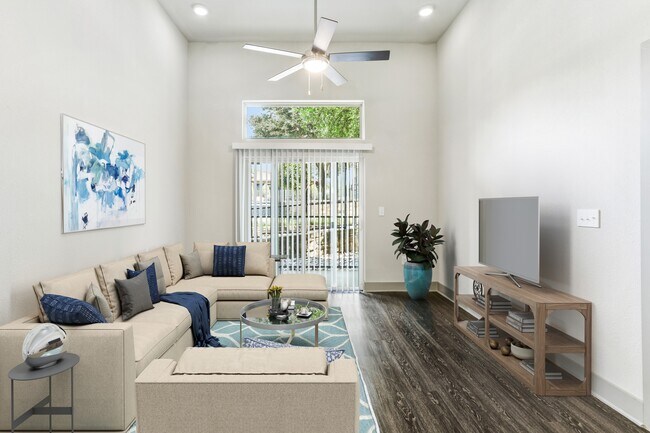 Building Photo - Lantower Legacy Lakes