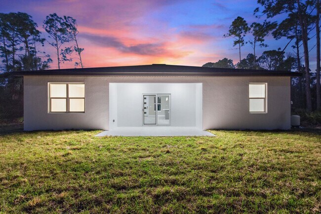Building Photo - Deposit-Free! Get $1,000 OFF your first mo...