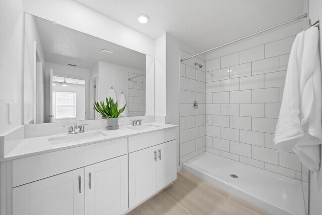 Building Photo - Charming 3-Bed Oasis with 2 Baths in Land O' Lakes – Your Ideal 1,448 Sq Ft Retreat!