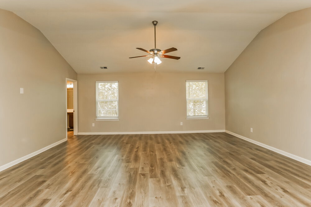 Building Photo - 3943 S River Ln