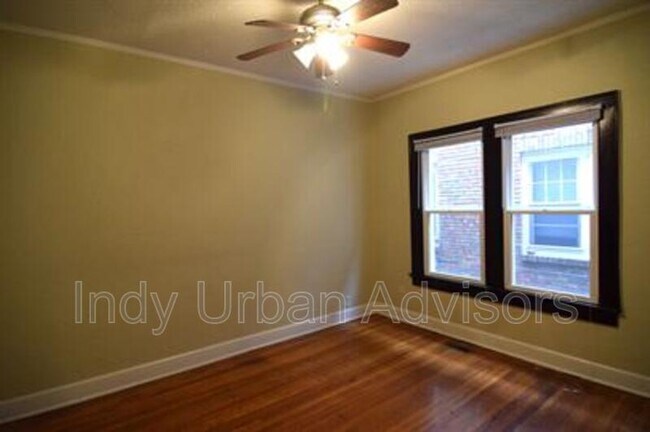 Building Photo - 2527 Shelby St