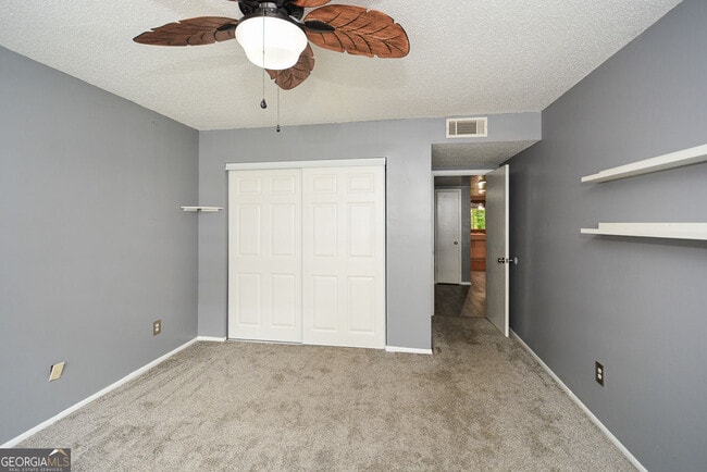 Building Photo - 47 Arbor End
