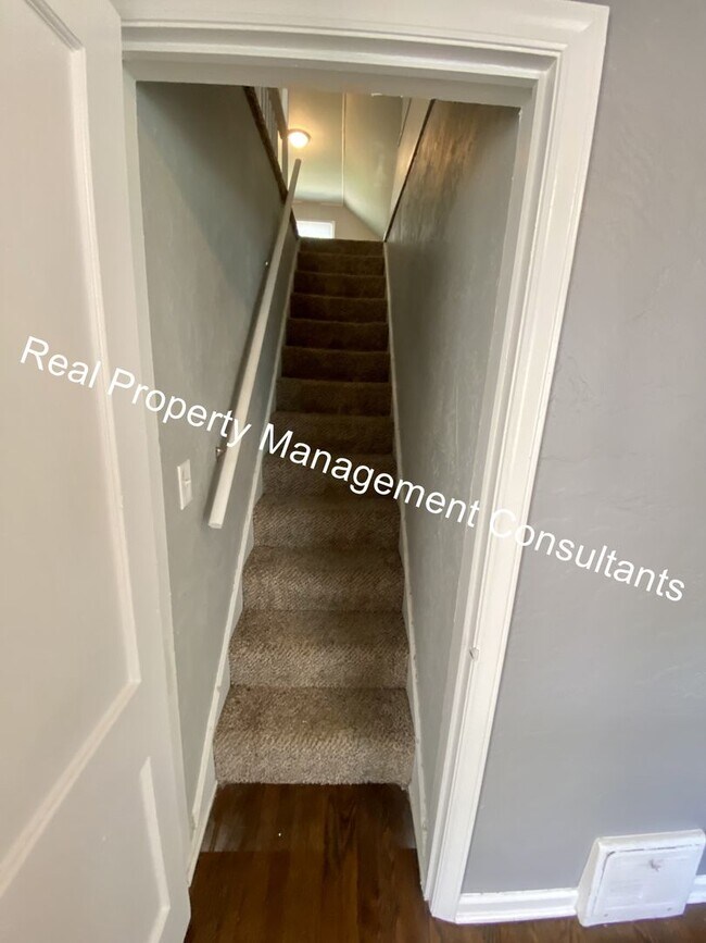 Building Photo - $500 off 1st Months Rent on 3 Bedroom