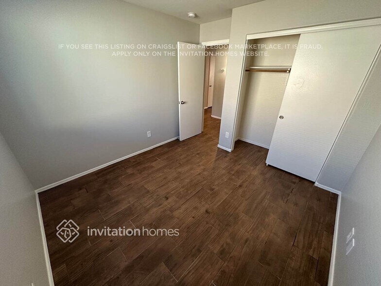 Building Photo - 2430 W Darrel Rd