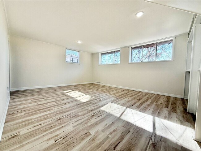 Building Photo - Brookside Beauty