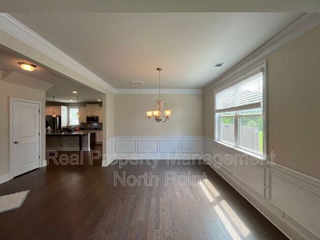 Building Photo - 184 Gray Trl