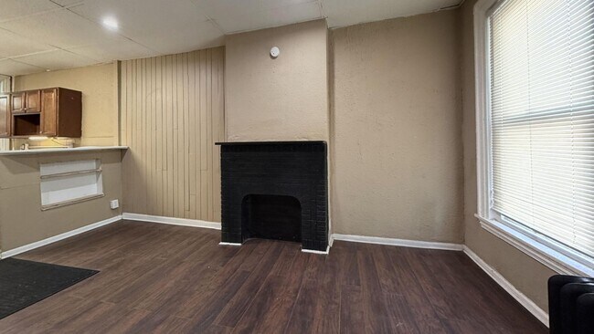Building Photo - 4143 Orchard St
