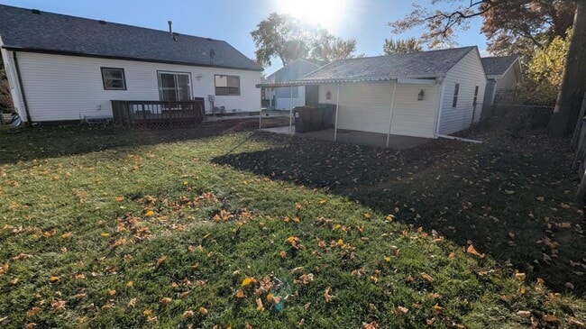 Building Photo - 1750 W 54th St