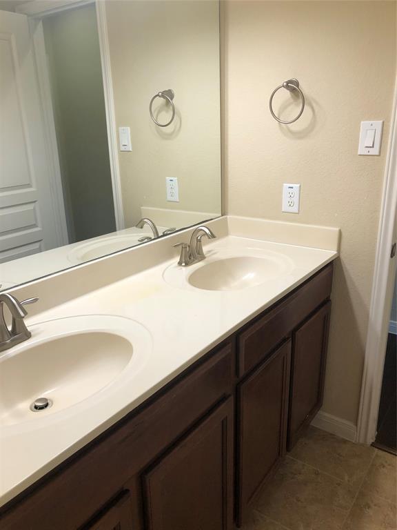 Building Photo - 4823 Lennon Park Ct