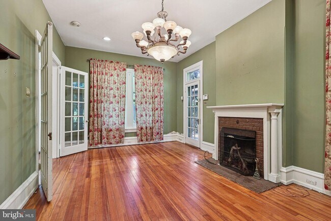 Building Photo - 1420 Pennsylvania Ave