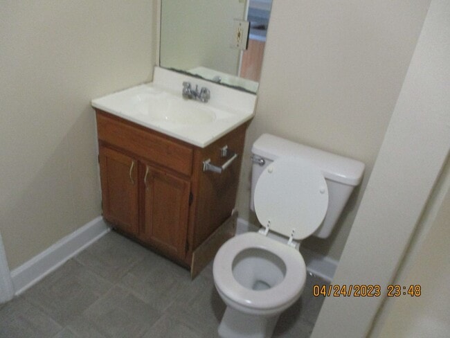 Building Photo - Eleventh Ave., 810