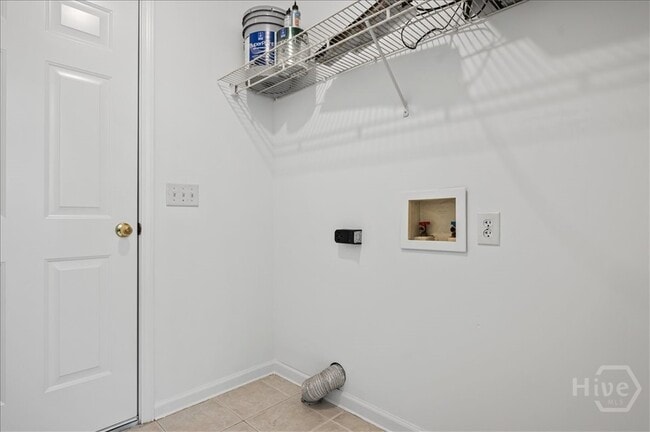 Building Photo - 479 Archer Rd