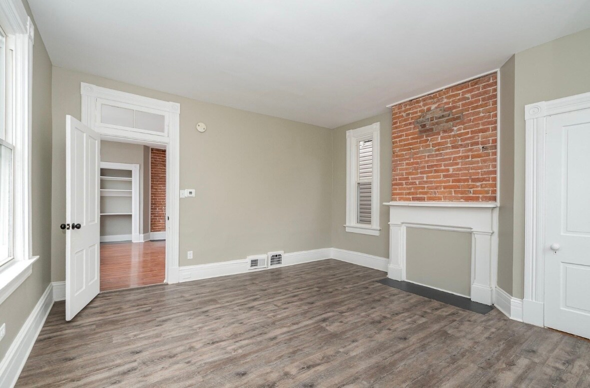 Building Photo - 511 Highland Pike