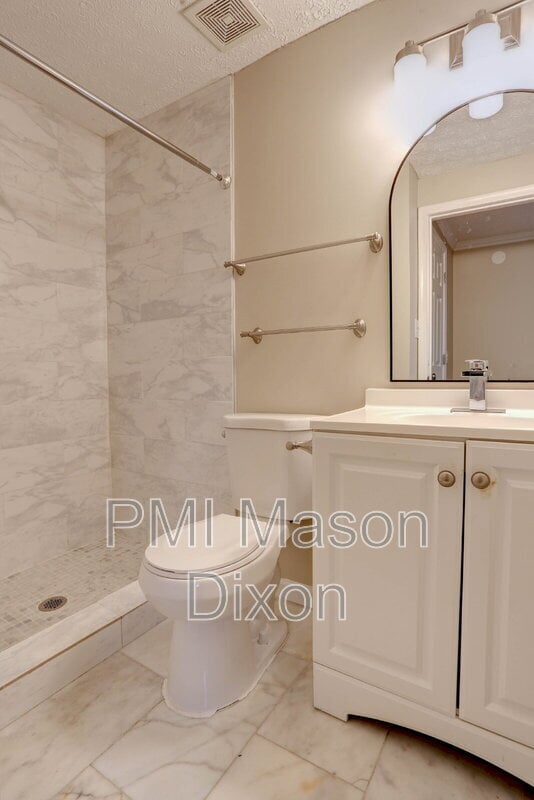 Building Photo - 9321 Kenbrooke Ct