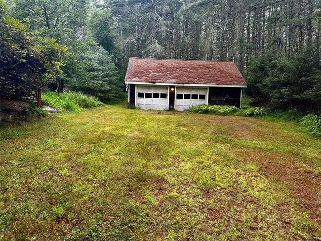 Building Photo - 90 Hillside Rd