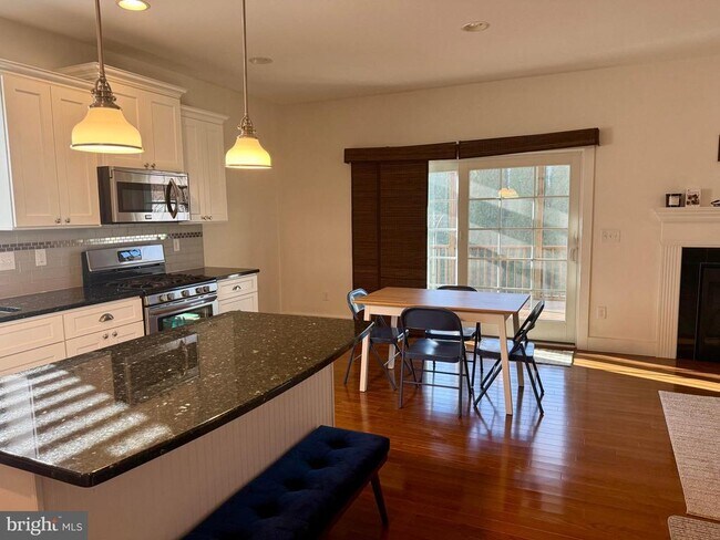 Building Photo - 61 Baybreeze Dr