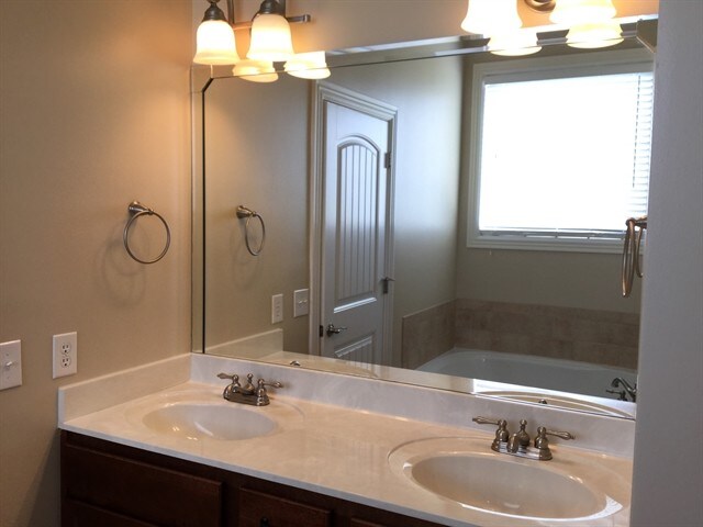 Building Photo - 106 Spencer Springs Drive