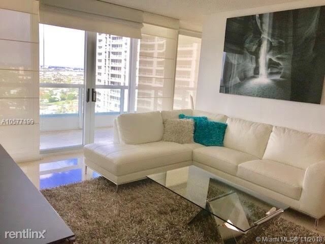 Building Photo - 21056 Yacht Club Dr