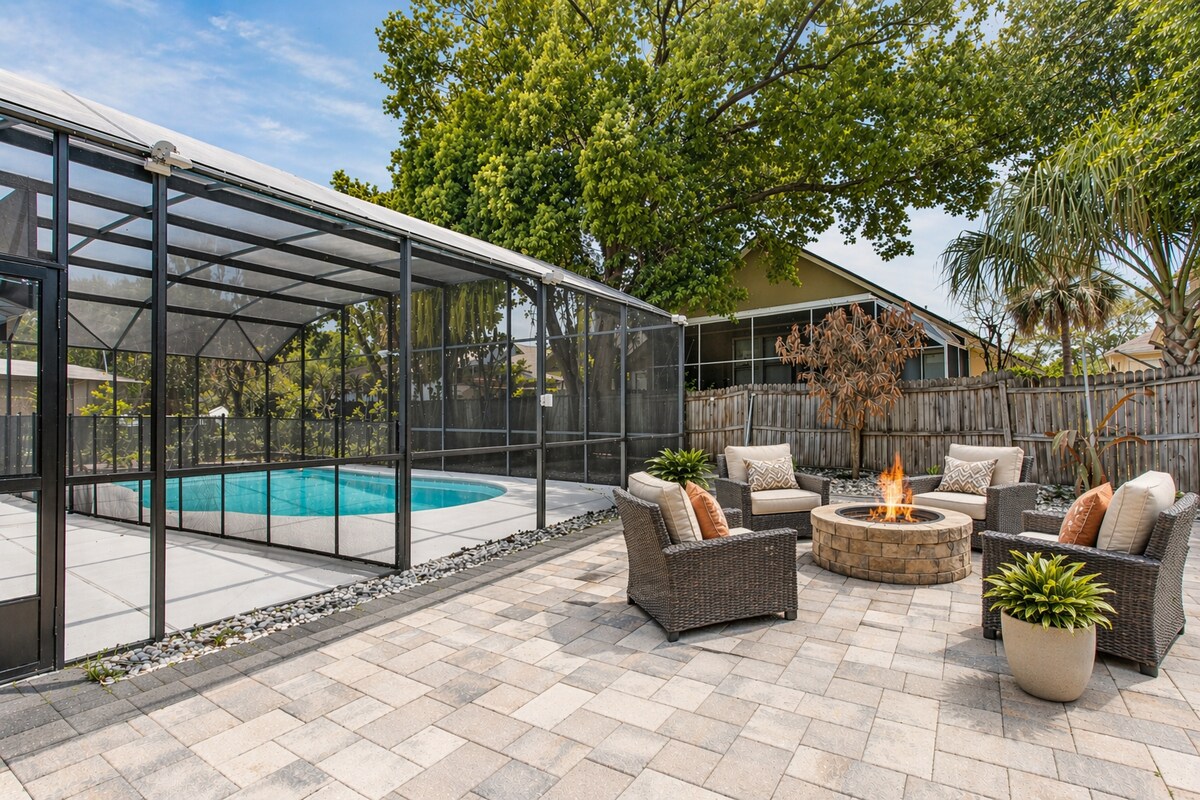 Building Photo - 2384 Roanoke Ct