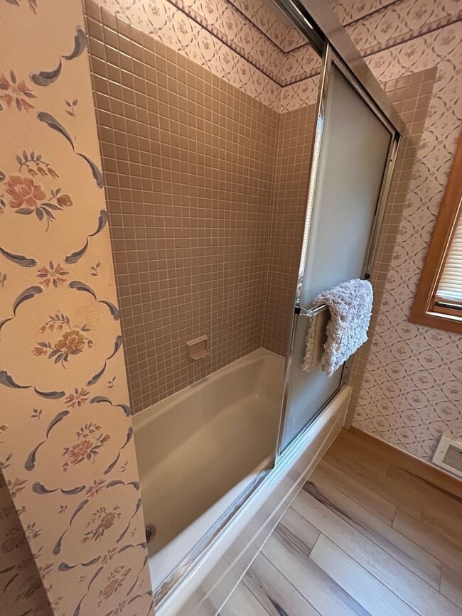 Building Photo - 2 Bedroom with Loft on Private Golf Course, Amazing Views!