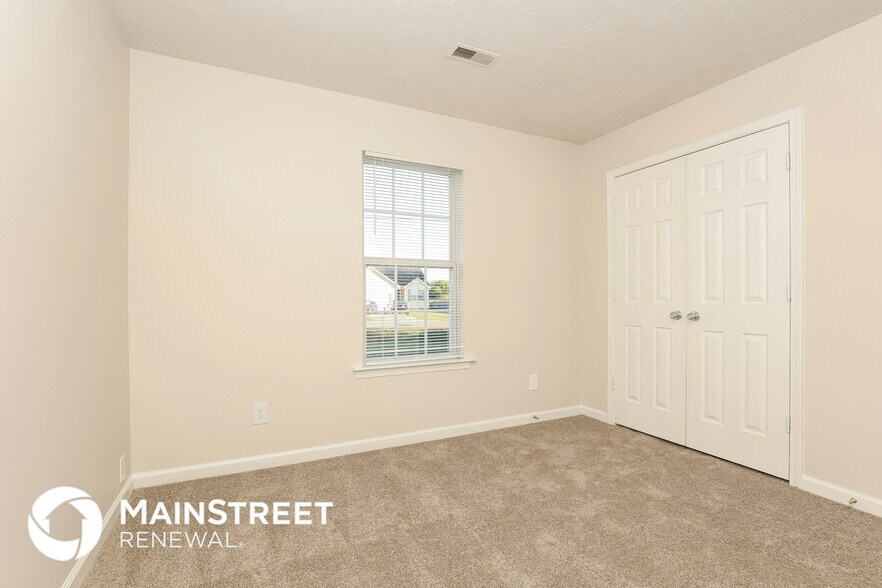 Building Photo - 1609 Tellico Ave