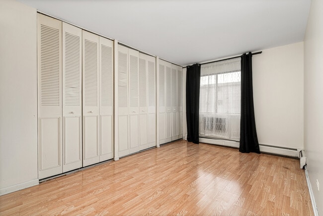 Building Photo - 5310 N Chester Ave