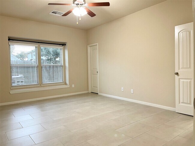 Building Photo - 19339 Vermillion Ct