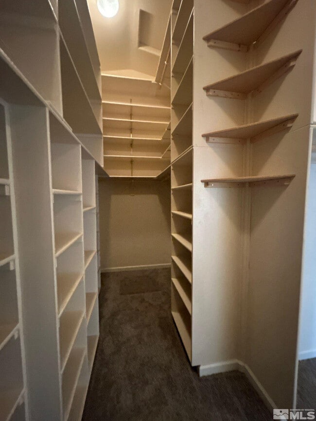 Building Photo - 455 Mallard Way