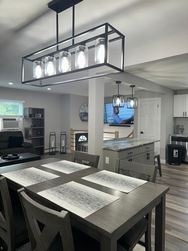 Building Photo - 236 Long Island Ave