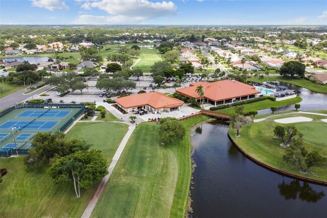 Building Photo - 4327 Murfield Dr E