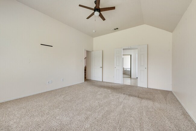 Building Photo - 3018 Blue Jay Ln