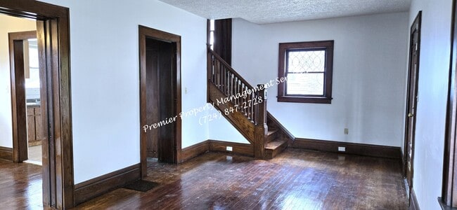 Building Photo - 180 Cedar Ave