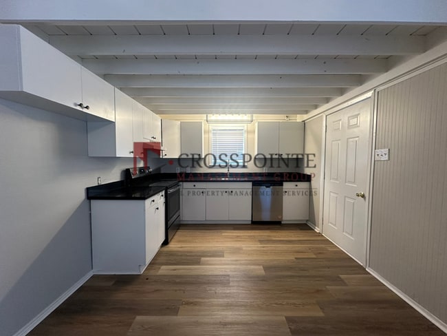 Building Photo - Coming Soon- 3 Bedroom 2 Bath in Whitehouse!