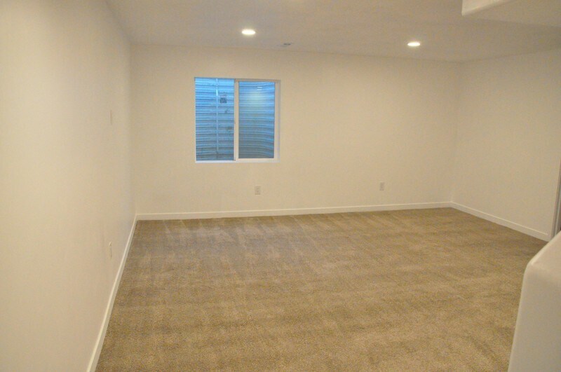 Building Photo - 867 N 3540 W
