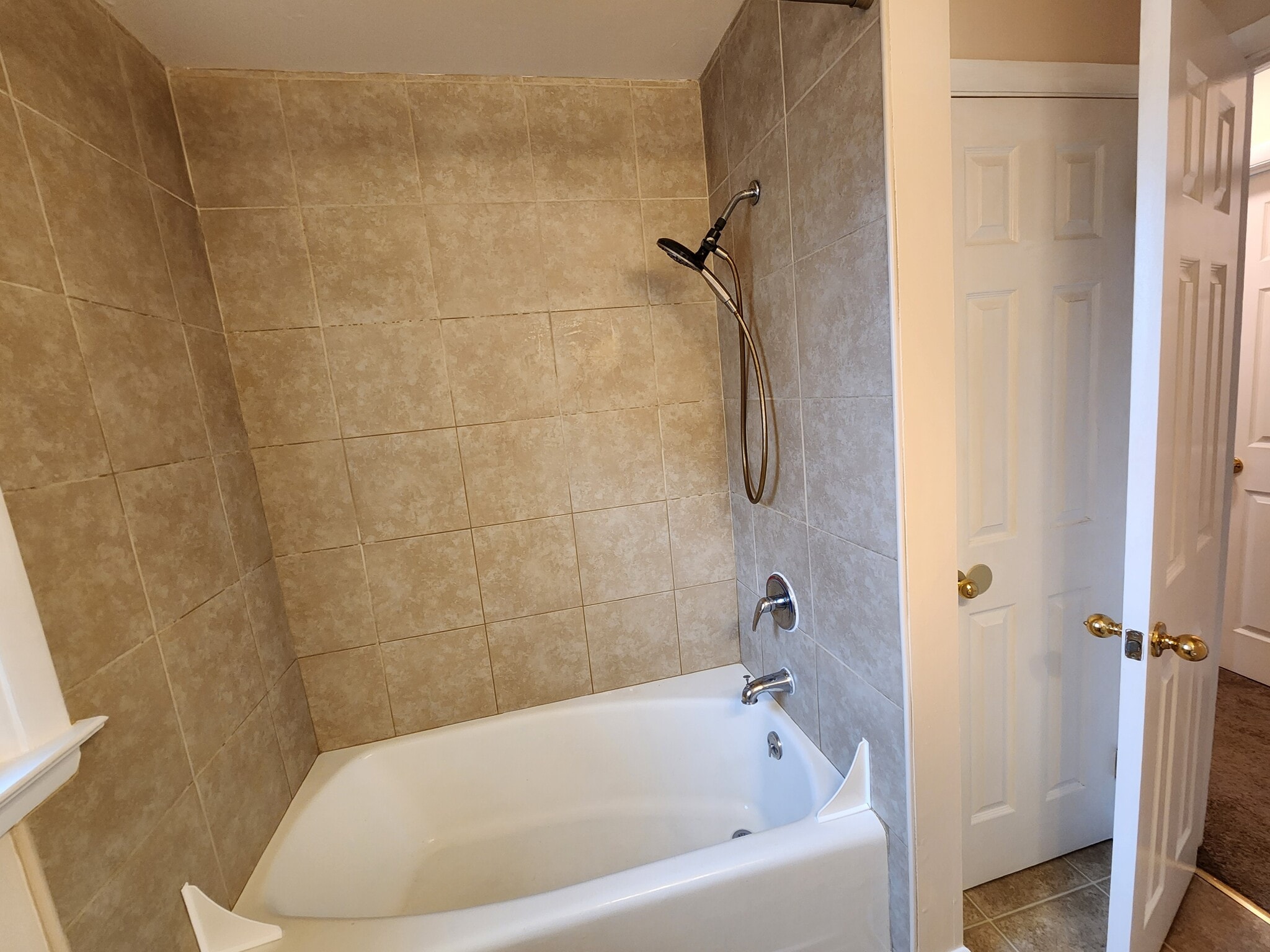 Building Photo - 1104 River Ct